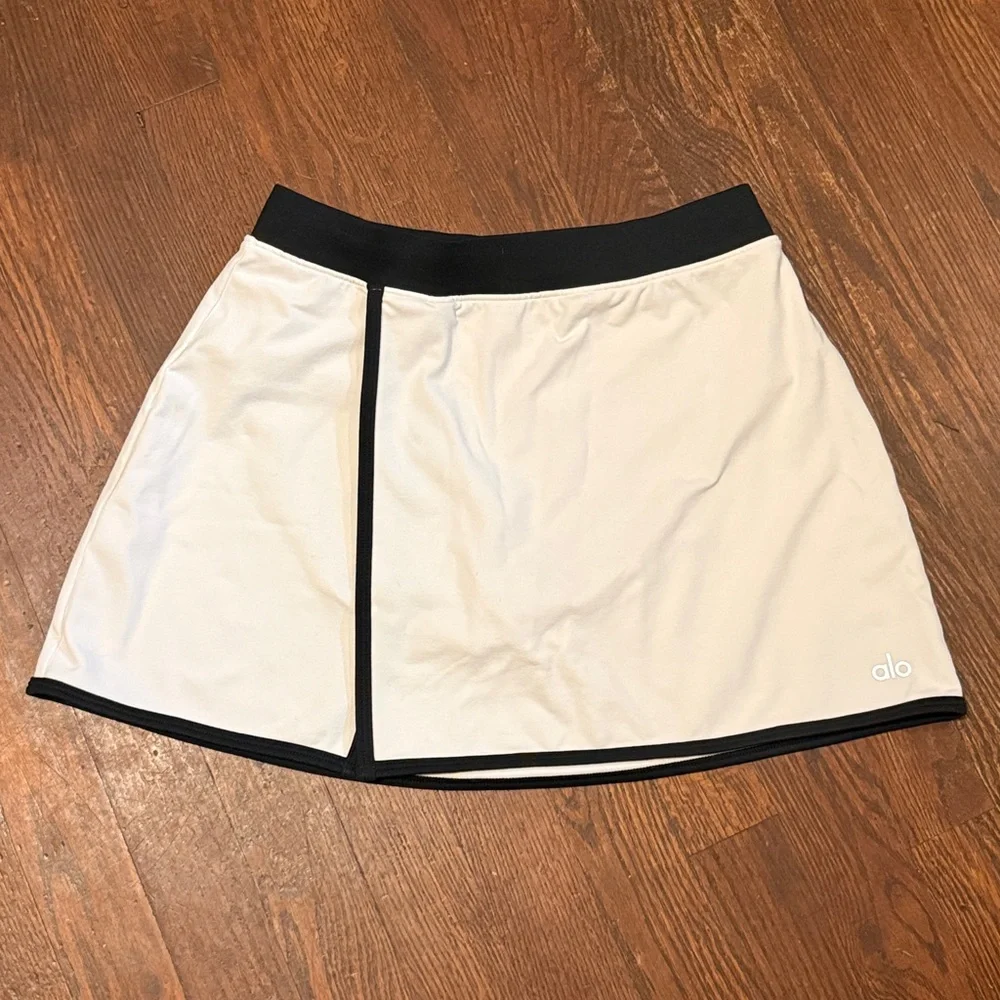 Alo Airbrush Streamlined Skirt